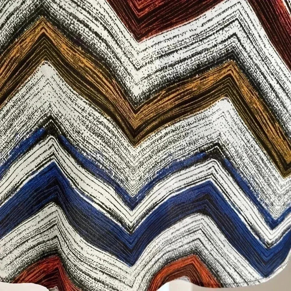 NYJD Multi Color Pintuck Blouse​​ - Picture 4 of 9